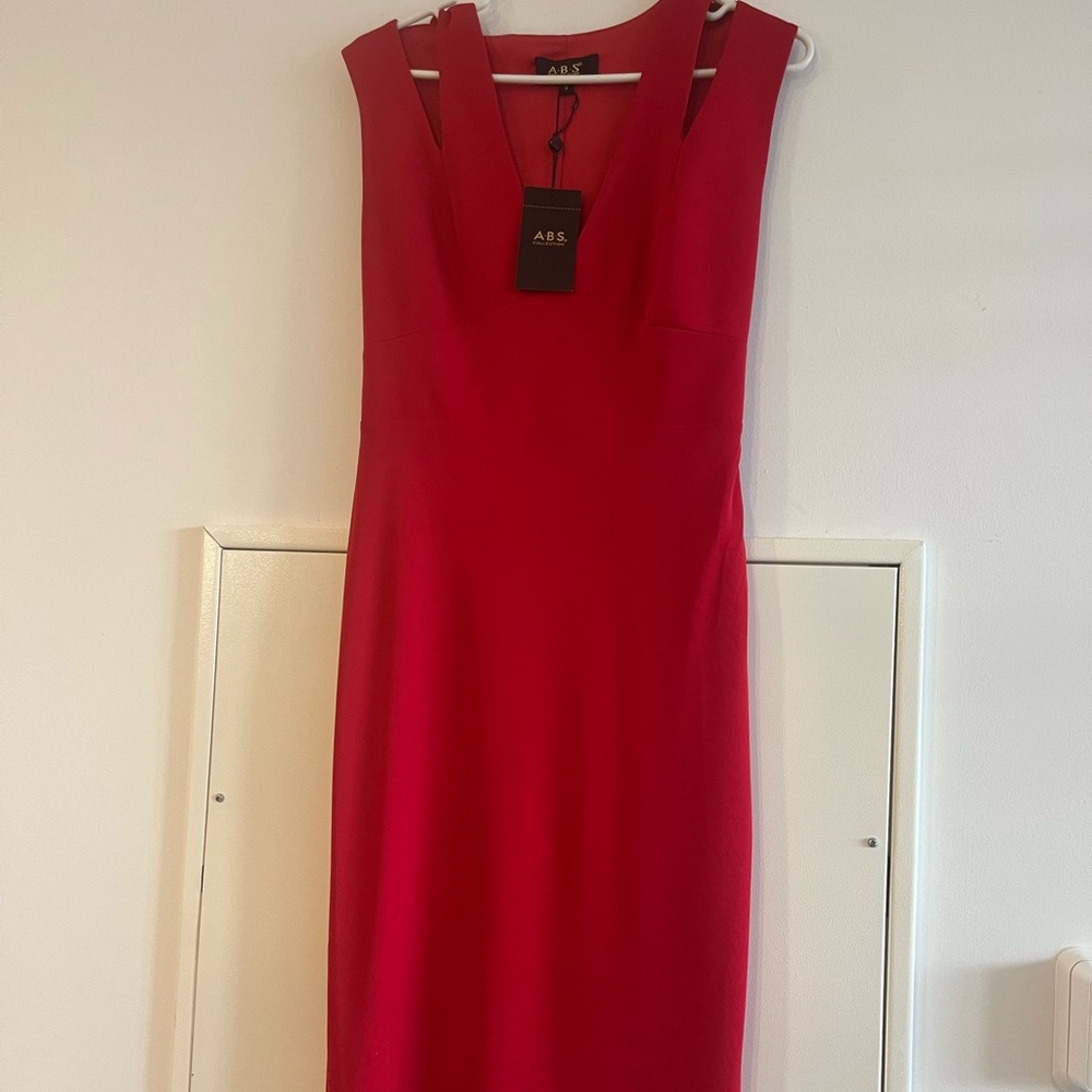 Pretty red dress